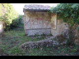 02418 ostia - regio v - insula xi - caseggiato del temistocle (v,xi,2) - ostseite - zweites appartment von norden - raum (23) - cubiculum - bli in raum (24) - ri sueden - 01-2024.jpg